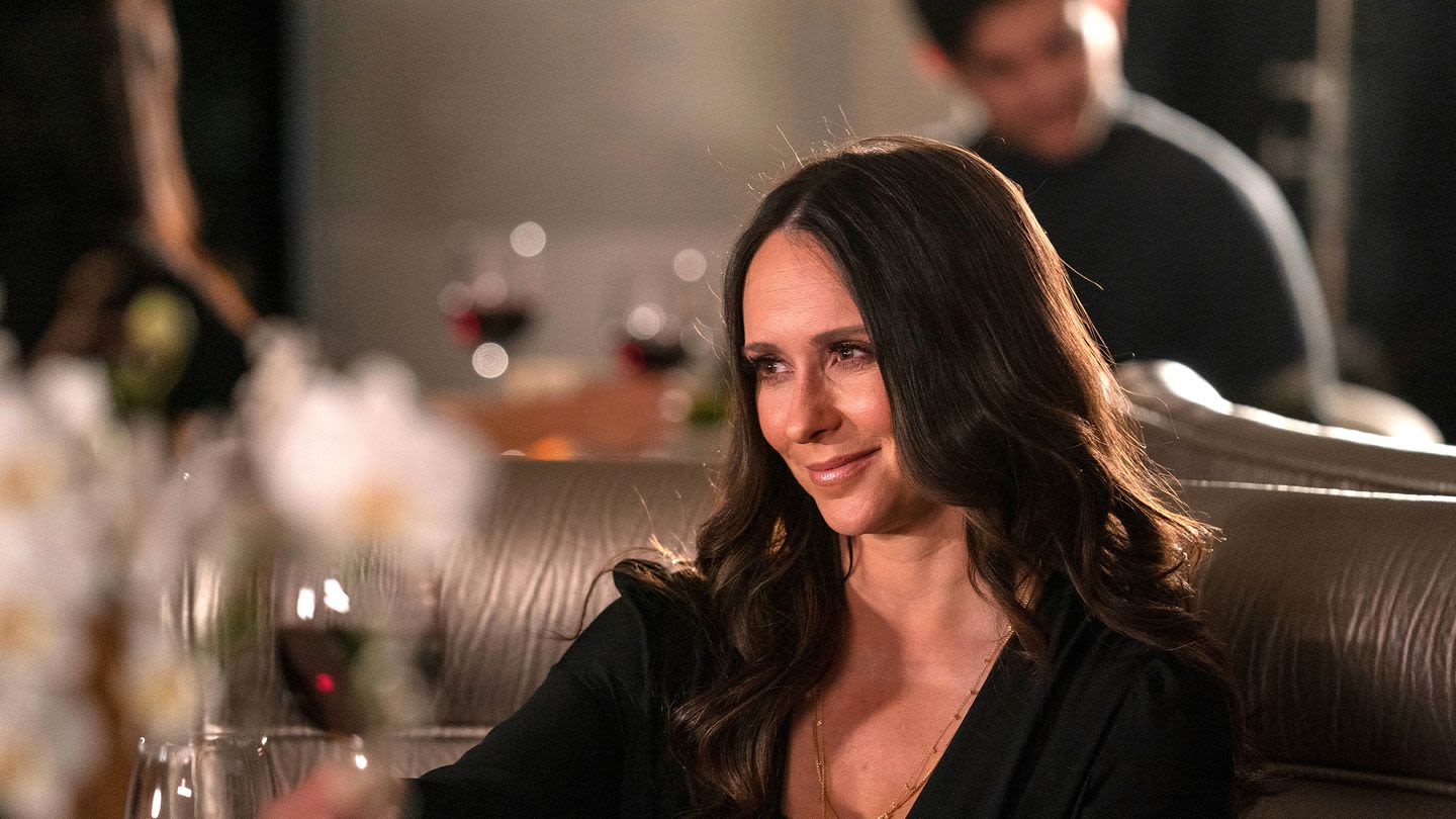 '9-1-1' Fans Congratulate Jennifer Love Hewitt as She Drops Major Career News on Instagram