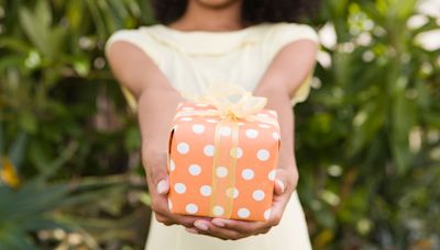 Dear Annie: My mom needs to stop giving my daughter gifts