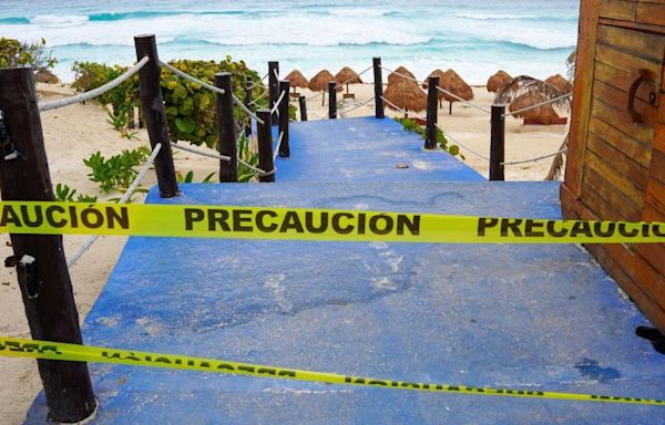 Mexico's coast battered by Hurricane Beryl