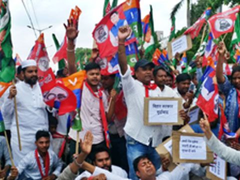 India bloc organises ‘Aakrosh March’ in Patna