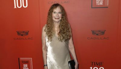 Mia Farrow, Patti LuPone to star in Broadway comedy 'The Roommate'