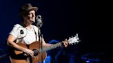 Jason Mraz Gives His Younger Self Advice: ‘Just Relax, You Don’t Need the Tramp Stamp & You Can Quit Smoking Sooner Than...