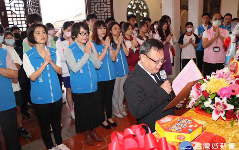 113年國中會考5月18日登場 苗副縣長攜考生祈求文昌帝君庇佑金榜題名