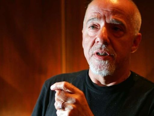 Paulo Coelho publica relato detalhado sobre prisão e tortura na ditadura; leia