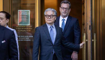 Bill Hwang Trial’s Big Moments: Tears, Mad Dash, Goldman Money