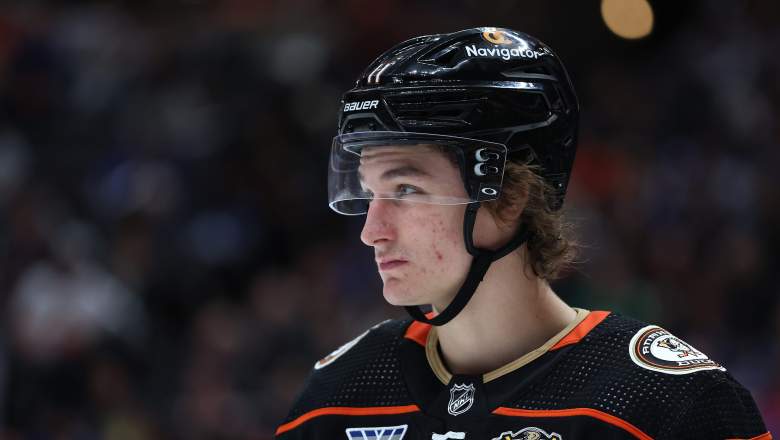 Red Wings Trade Proposal Sends Ducks’ Trevor Zegras to Detroit