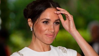 Atriz de Hollywood sai em defesa de Meghan Markle: 'Mulheres espertas e independentes assustam'