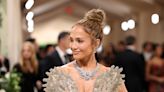 Met Gala 2024: Jennifer López demuestra, una vez más, por qué es la reina de las alfombras