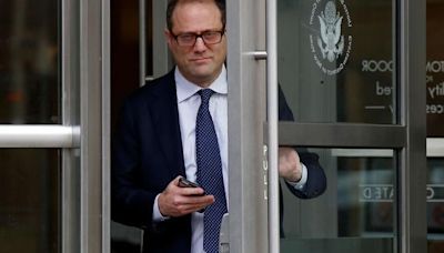 FILE PHOTO: Mark Nordlicht, Platinum Partners founding partner and chief investment officer, exits after a hearing at U.S. Federal Court in Brooklyn, New York