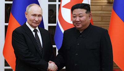 Putin and Kim Jong-un appear unimpressed at North Korea concert