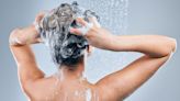 Adiós a lavar el pelo cada 2 días: esta es la frecuencia exacta que indican los expertos