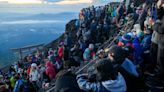 El Monte Fuji está en problemas: cómo el pico más alto de Japón es víctima del exceso de turismo