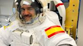 El astronauta español Pablo Álvarez cuenta las curiosidades del traje espacial que se ha probado por primera vez - ELMUNDOTV