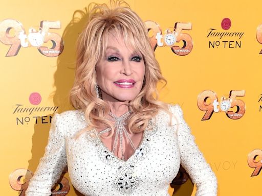 Dolly Parton Wants to Appear in Jennifer Aniston’s ‘9 to 5’ Remake