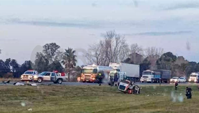 Accidente fatal en ruta 14: chocaron de frente dos vehículos y tres personas murieron