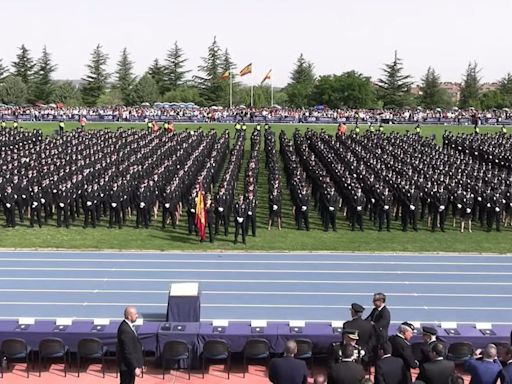 Los 2.208 agentes de la última promoción de la Policía Nacional juran sus cargos ante el rey Felipe VI