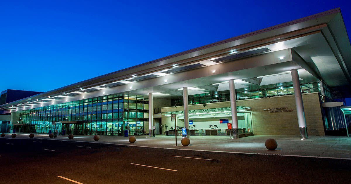 Steven Baker named executive director of Clinton National Airport - Talk Business & Politics