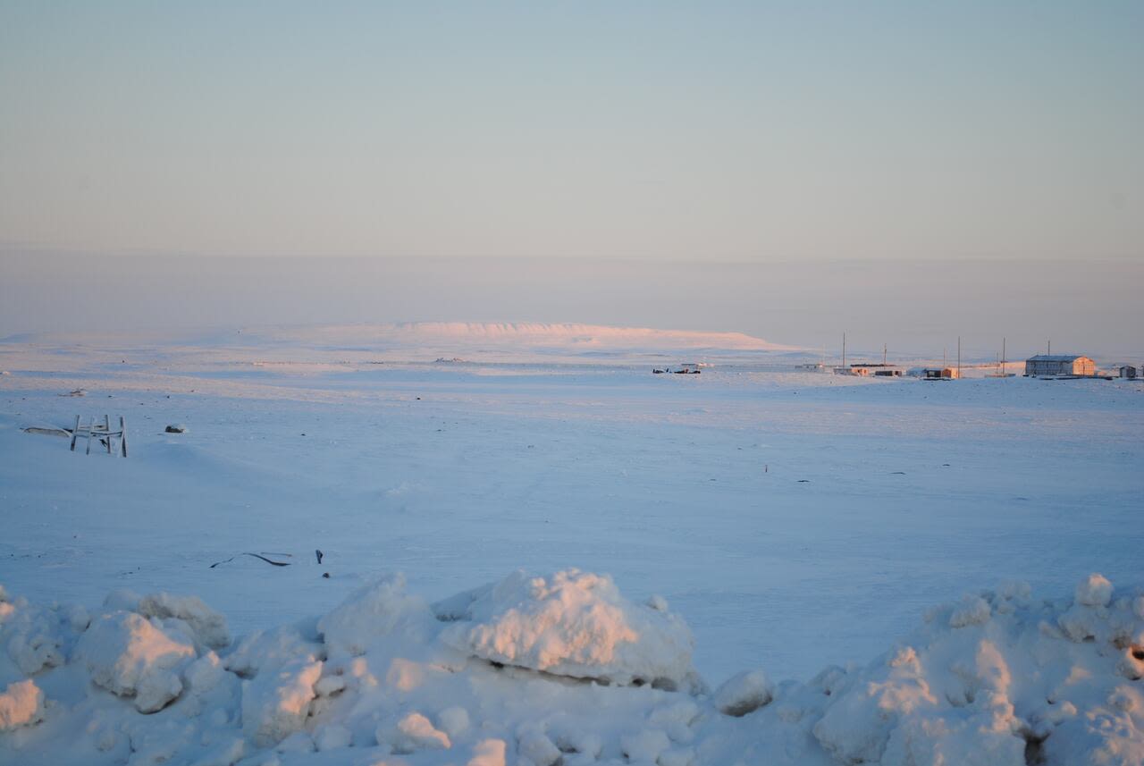 Search continues for 1 person near Cambridge Bay, Nunavut, hours after searchers said he was found