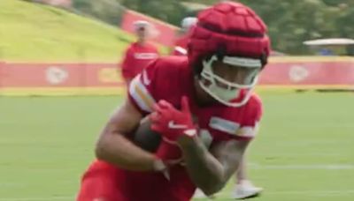 Patrick Mahomes and Louis Rees-Zammit combine in Chiefs practice
