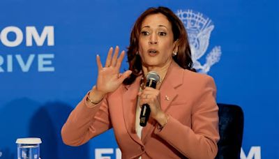 Harris culpa a Trump de la nueva ley del aborto en Florida y del asalto a la salud reproductiva