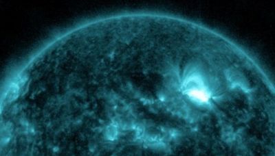 El Sol acaba de emitir tres poderosas llamaradas y sus efectos están azotando la Tierra