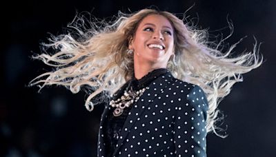 Beyoncé Showed Her Hair Being Washed. Here’s Why It Matters.