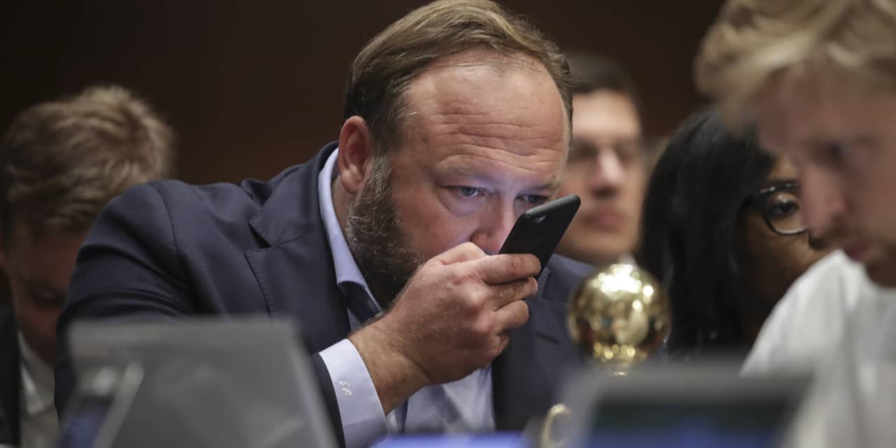 Infowars conspiracy theorist Alex Jones asks court to allow conversion of his bankruptcy into liquidation