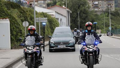 En imágenes: Así fue la emotiva despedida a Francisco Rico, histórico de la Policía Local de Gijón