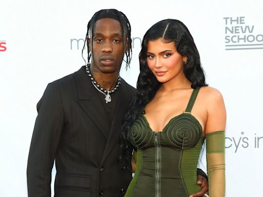 Kylie Jenner y Travis Scott siguen rebajando el precio de su mansión en Beverly Hills - El Diario NY