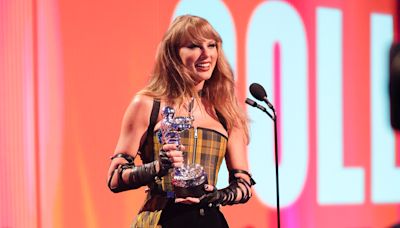 Taylor Swift Ties Beyoncé as All-Time Top VMAs Winner