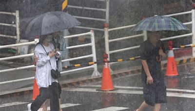 低壓帶影響全台有雨 中南部7縣市豪大雨特報