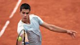 Alcaraz sobrevive a match point para vencer Ramos-Viñolas em Roland Garros