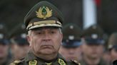 General Yáñez valora detenciones por triple homicidio de carabineros y afirma que trabajan con la Armada en la búsqueda de prófugo - La Tercera