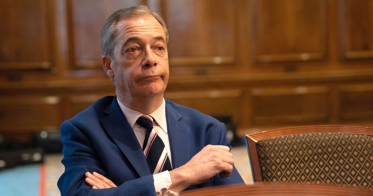 Furious Nigel Farage sends 14-word warning to Tories over major 'risk' to UK