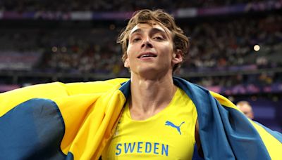 Swedish pole vaulter Armand Duplantis thrills the world with a towering, death-defying vault