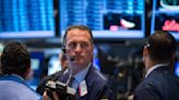 Wall Street atinge novos picos, surpresa política francesa Por Investing.com