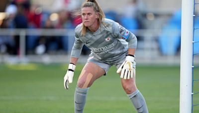USWNT goalkeeper Naeher subbed off for Chicago Red Stars with injury