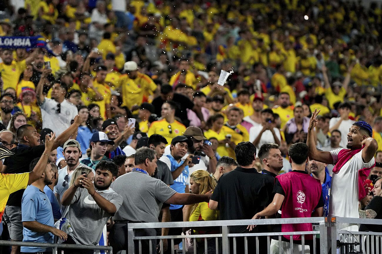 WATCH: Ronald Araujo and Jose Maria Gimenez involved as Uruguay players fight Colombia fans in stand