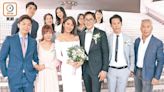 預告旅行結婚 黃智雯強吻馬德鐘 張曦雯圖搶新郎