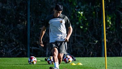 El boliviano Cuéllar, novedad en el entrenamiento del Barça