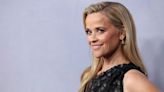 Reese Witherspoon responde a la polémica por su receta de una bebida con nieve que escandalizó a la gente