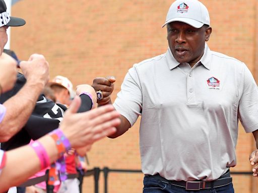 Former Raiders receiver, Hall of Famer Tim Brown hits hole-in-one at American Century Championship