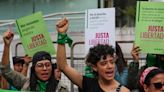 Presentan en la Corte Constitucional de Ecuador una demanda para despenalizar el aborto