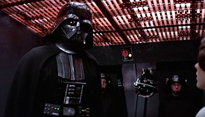 James Earl Jones Only Used His Darth Vader Voice Outside Of Star Wars Just Once - SlashFilm