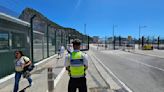 Albares se compromete a la 'transparencia en la negociación' sobre Gibraltar