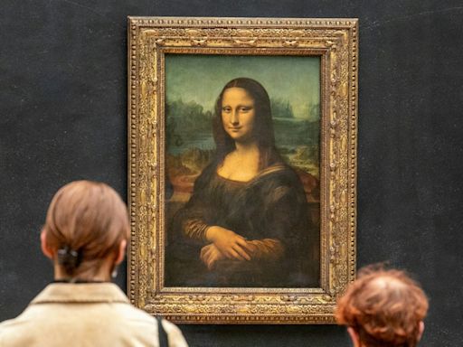 The Louvre To Move The 'Mona Lisa' Over "Disappointing" Viewing Experience