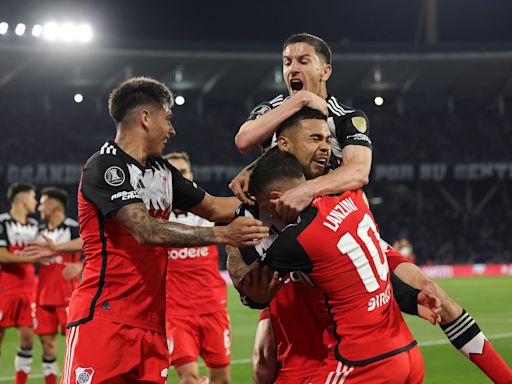 Copa Libertadores: River, escaso de juego, puso lucha, sudor... y un hombro para un triunfo valioso sobre Talleres