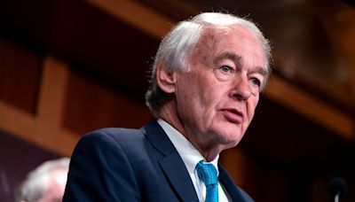 Senate Democrat raises concerns about US-Saudi nuclear deal