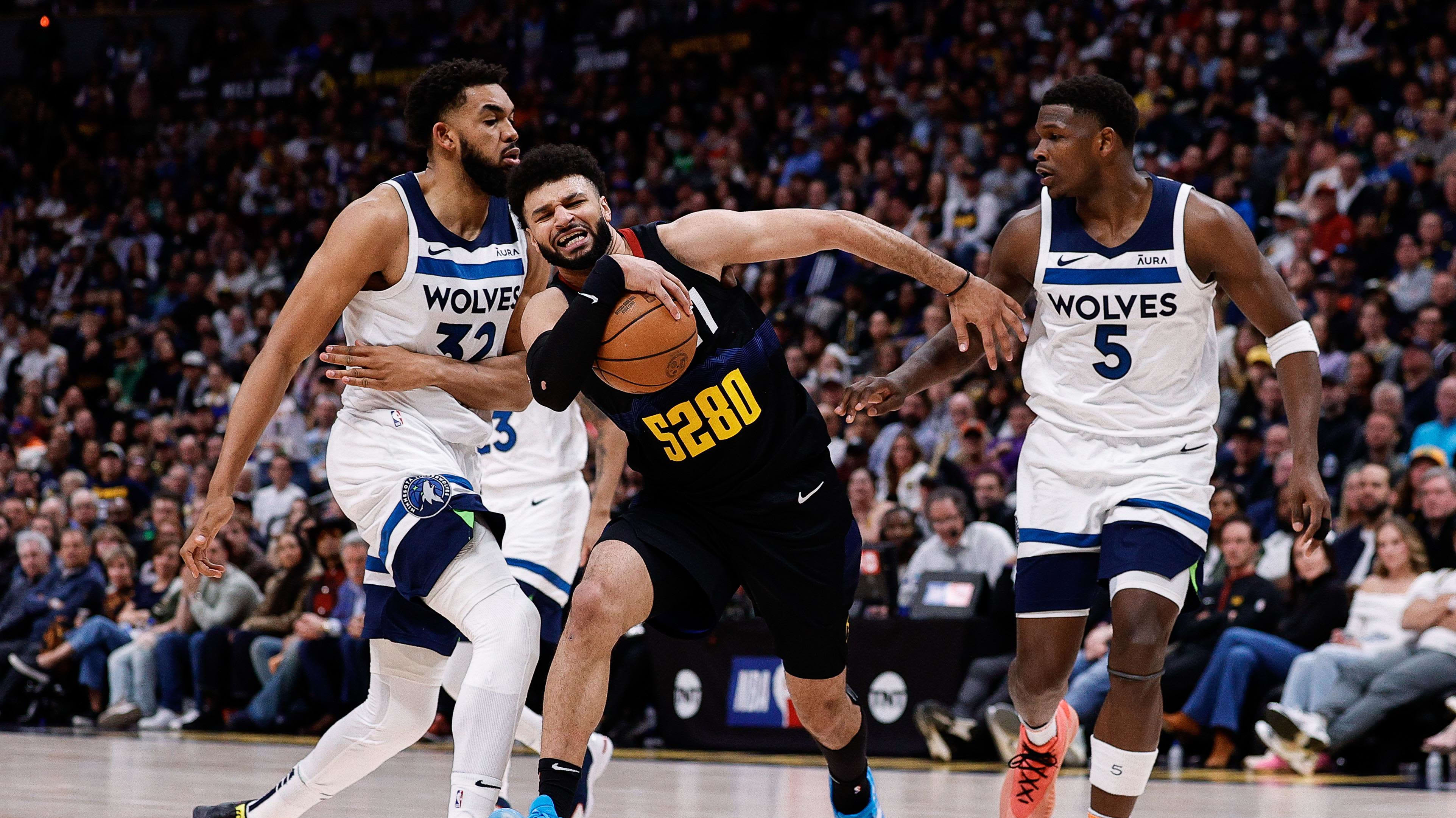 Jamal Murray threw towel at ref before throwing heat pack