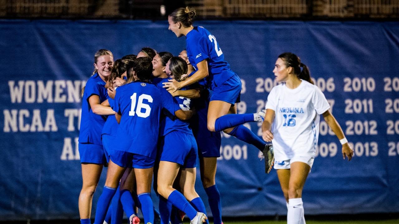 Duke women's soccer shuts out No. 2 North Carolina